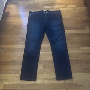 Eddie Bauer Slim Jeans